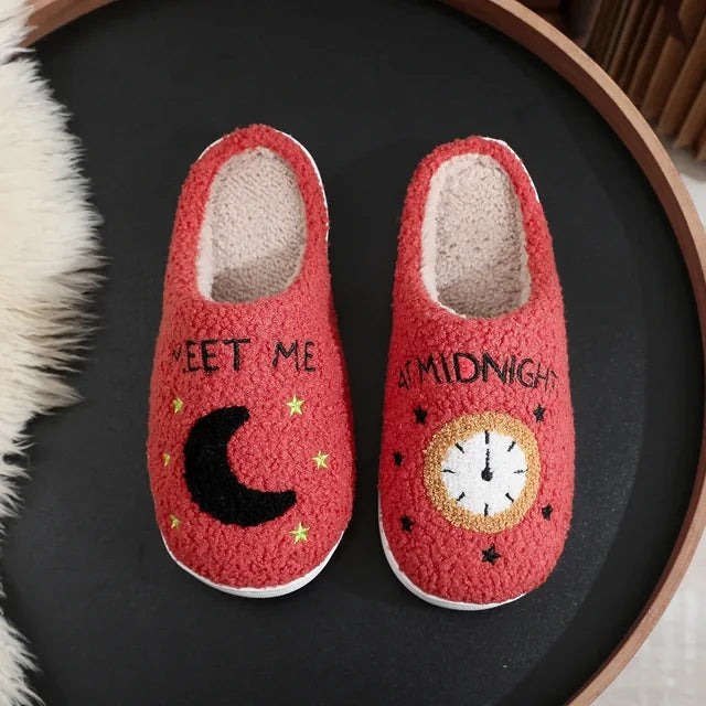 Perfect cadeau Swiftie: comfortabele unisex pantoffels met antislip voor thuis. Huiselijke warmte.