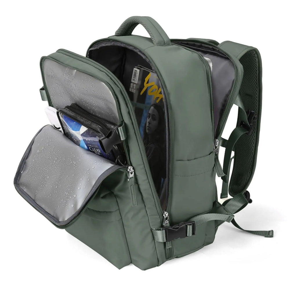 Ruime waterbestendige TrailSafe Pro rugzak, ideaal voor lange reizen en avontuurlijke wandelingen. Georganiseerd design.