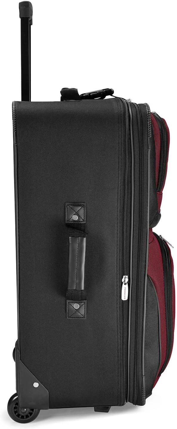 Duurzame softshell reiskoffer met lichtgewicht constructie en soepele wielen uit de TravelMax 8-delige set.