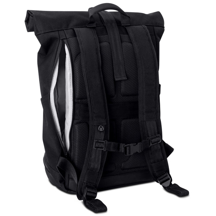 Duurzame unisex rolltop rugzak UrbanFlow voor stedelijke avonturen en weekendtrips.