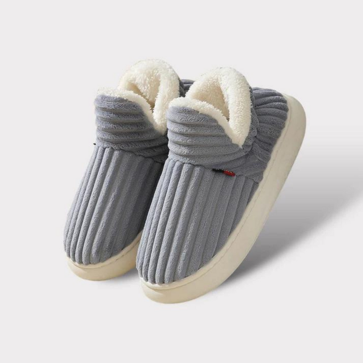 Unisex warme huisslippers van zacht materiaal, ideaal voor koude winterdagen en comfort thuis.