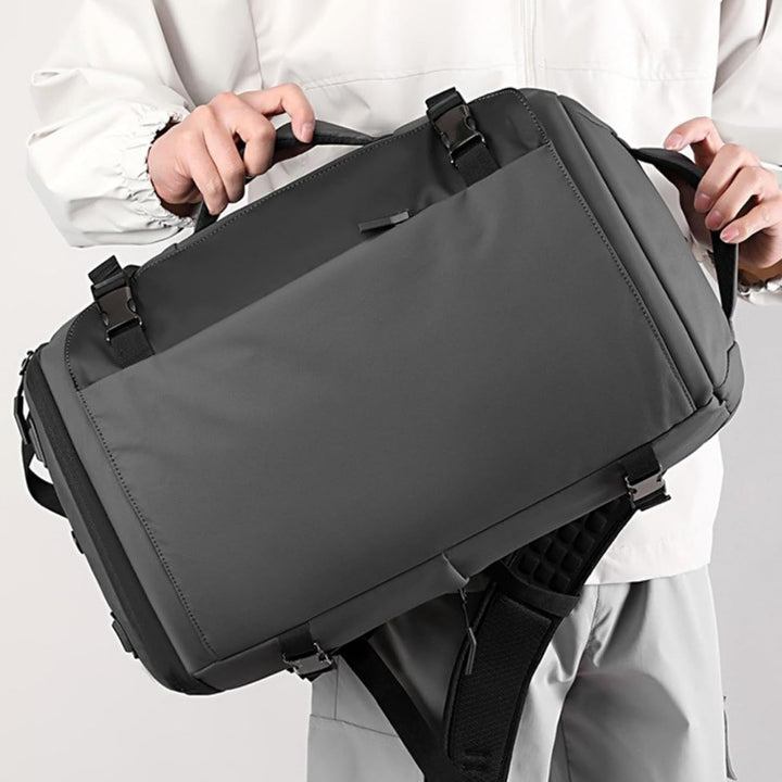 Veelzijdige unisex waterdichte rugzak (15 inch) met USB-C. Geschikt als dagrugzak, voor werk, school en handbagage.