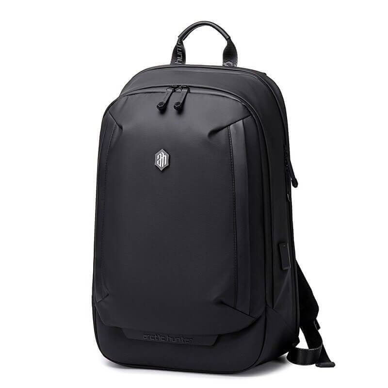 Lichtgewicht reisrugzak met ritsvakken; perfect voor organisatie van laptop, boeken & reisbenodigdheden.