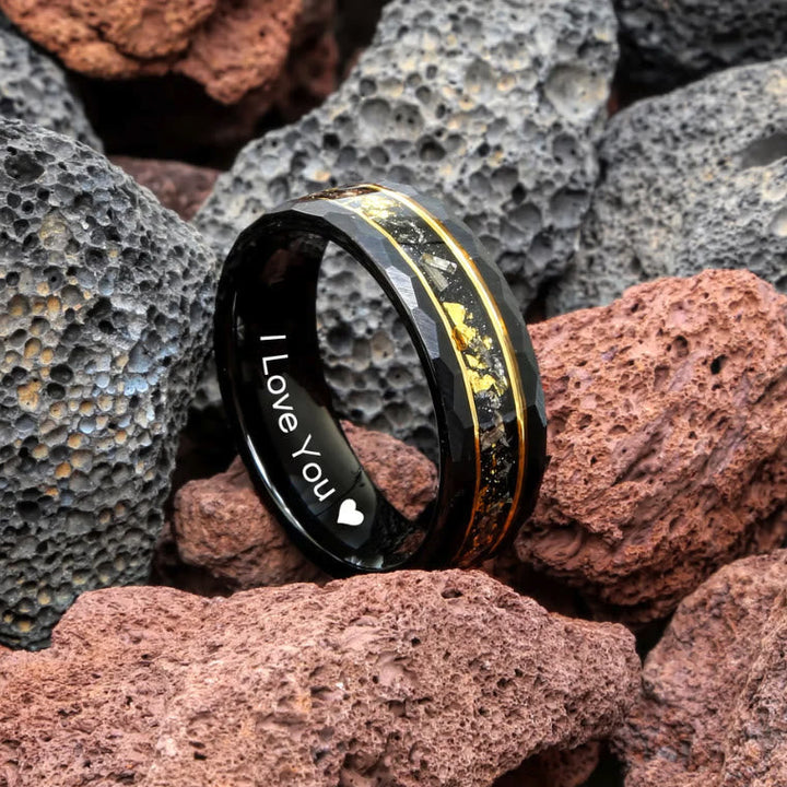 Wolfram ring 'Orion' met opvallend gouden bladpatroon en donkere zwarte meteoriet textuur voor heren/dames.