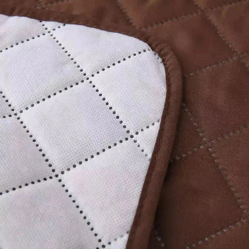 Flexibele FlexCover stoelhoes, universeel ontwerp voor optimale aanpassing en zacht comfort in huis.