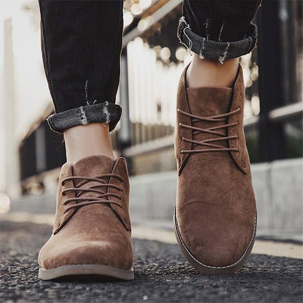 UrbanStride Classic halfhoge heren veterschoen, ideaal voor kantoor, borrels of een avondje uit. Modieus en chic.