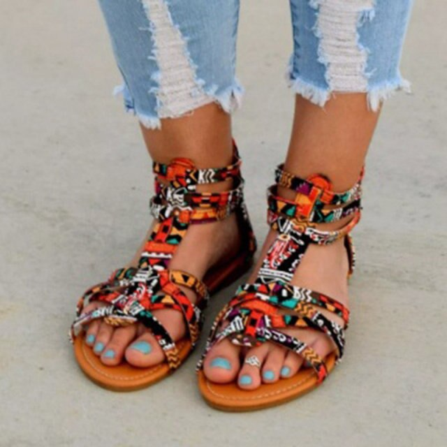 Stijlvolle veelkleurige flatjes voor dames, comfortabel en trendy voor elke zomerse outfit.