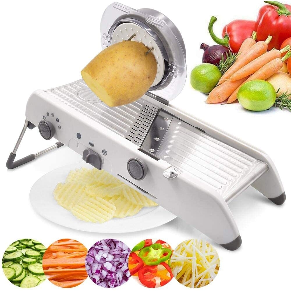 Veelzijdige roestvrijstalen groenteschaaf met scherp mes en ergonomische grip, perfect voor nauwkeurige keukensneden.