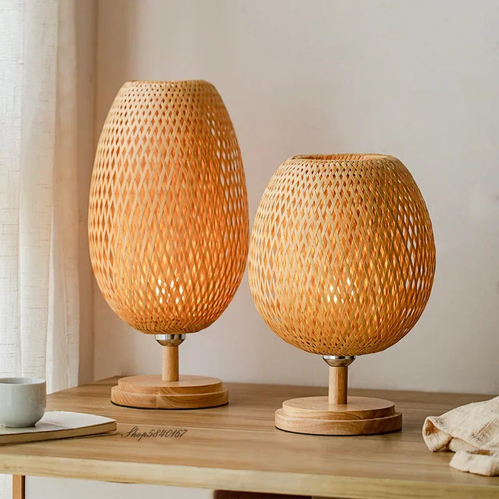 Natuurlijke bamboe nachtkastlamp, vintage design, perfecte sfeerverlichting.