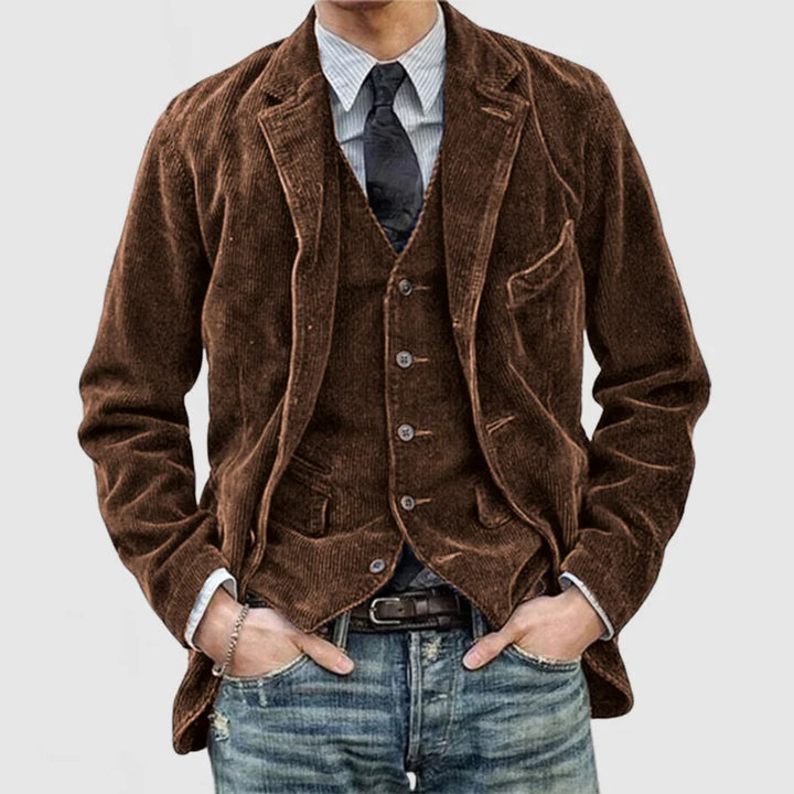 Vintage herenblazer en gilet in retrostijl, marineblauw met een klassieke snit, perfect voor elegante gelegenheden.
