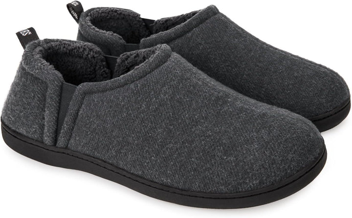 Bruine heren pantoffels Noah, detail van de zachte stof en nette afwerking.