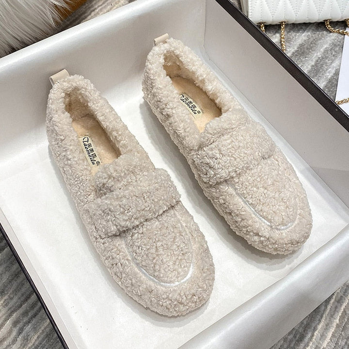 Zachte en comfortabele dames pantoffels, anti-slip en warm, perfect voor ontspannen binnenshuis.