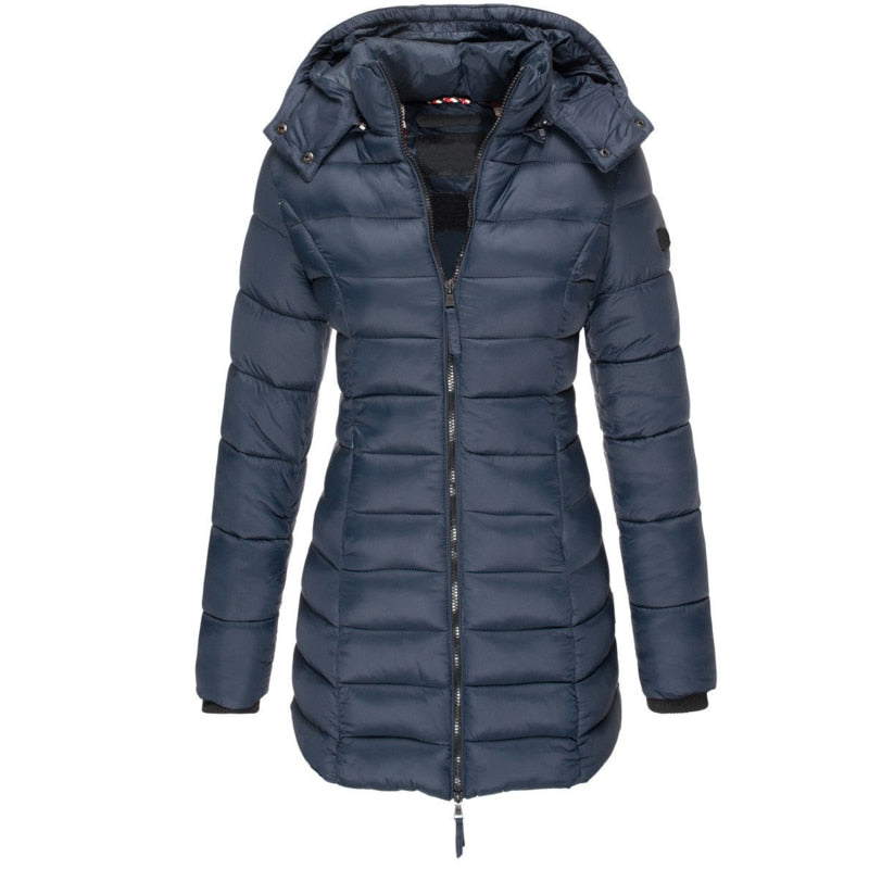 Warme dames donsjack Olivia met stijlvolle capuchon, ideaal voor winterse dagen. Comfortabel en modieus.