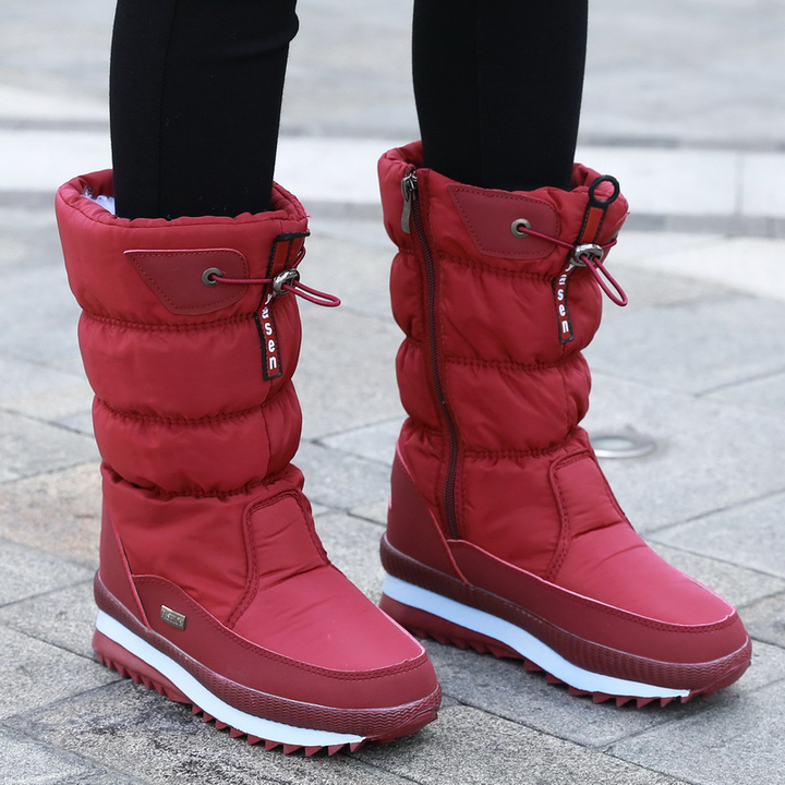 Warme Oslo dames winterlaarzen, comfortabel gevoerd, antislipzool, elegant ontwerp, waterafstotend materiaal.