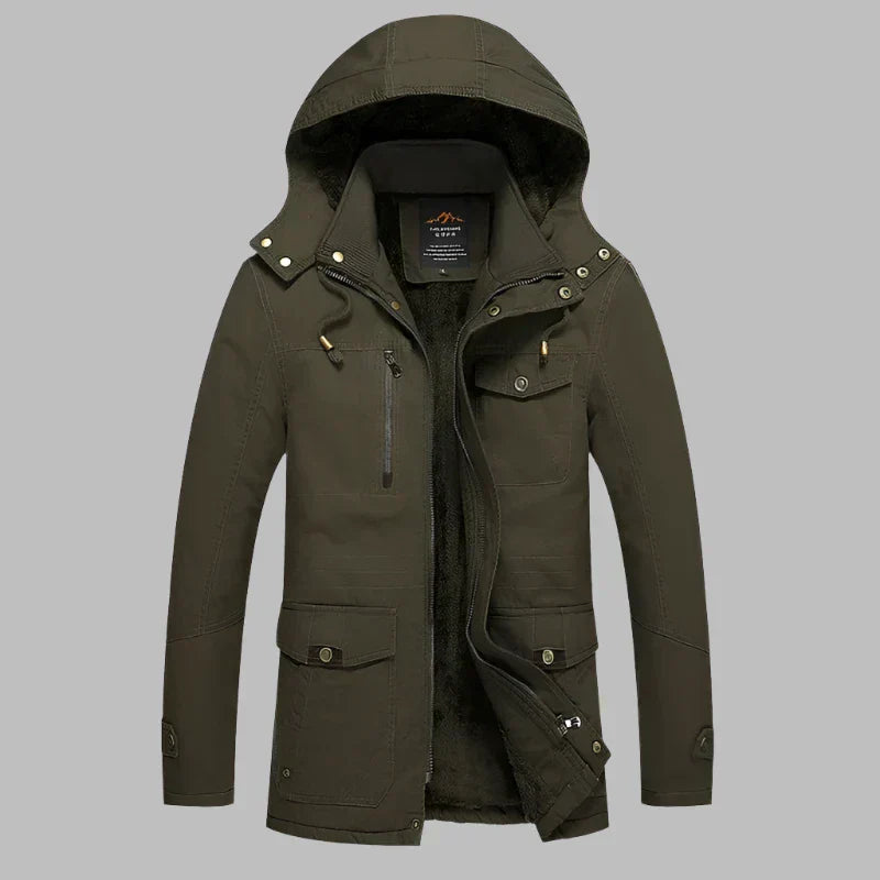 Stijlvolle heren winterjas ArcticShield met warme fleecevoering en bontkraag; perfecte winterkleding.