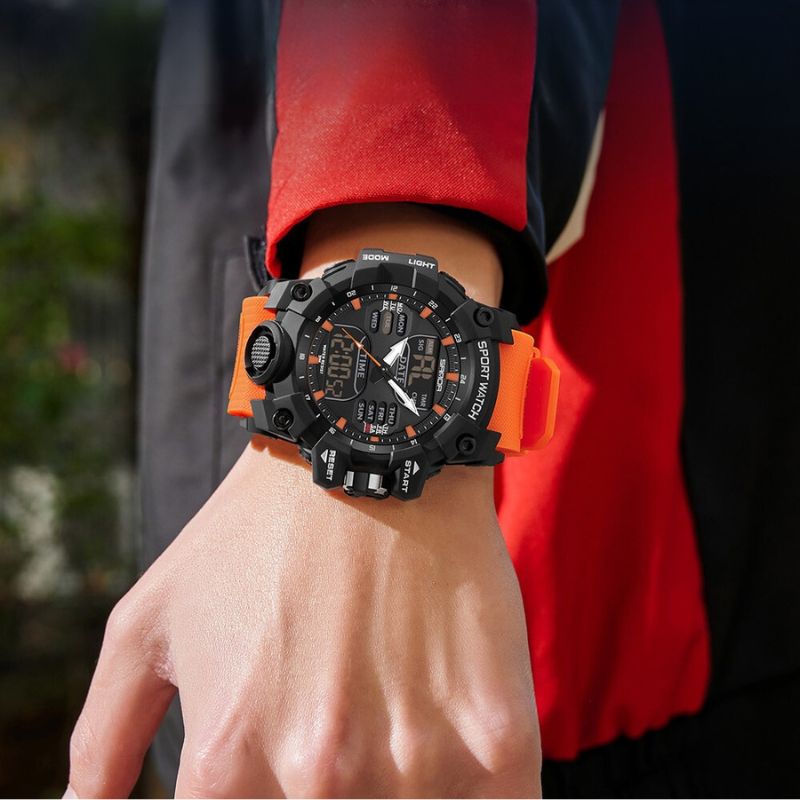 Digitale waterdichte sportwatch voor heren met LED-display, ideaal voor fitnesstracking en robuuste activiteiten in zwart-groen.