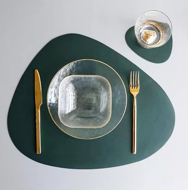 Moderne waterafstotende placemats van PU-leer. Hittebestendig, perfect voor eetkamer en dagelijks gebruik.