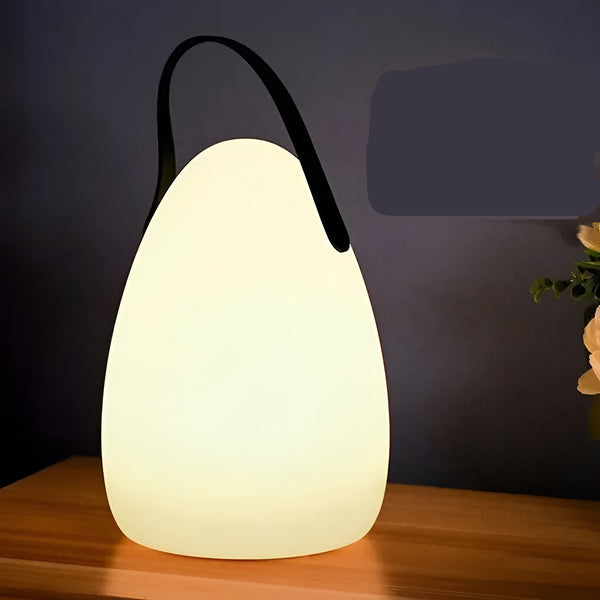Veelzijdige Lumora LED tafellamp, draadloos, waterdicht, oplaadbaar voor binnen- en buitenverlichting.