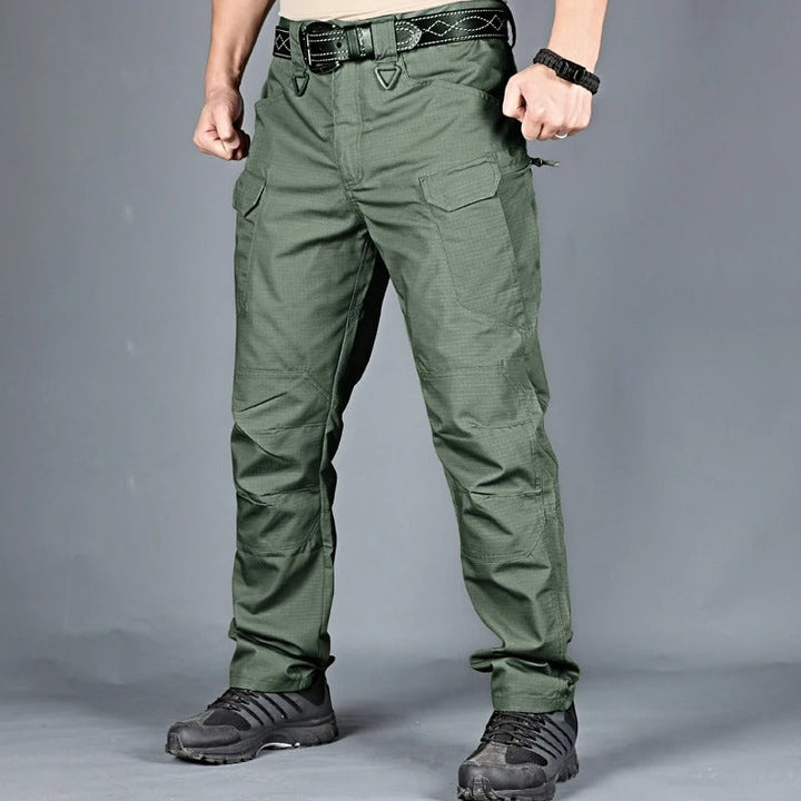 Waterdichte heren outdoorbroek David voor wandelen, trekking en avontuur. Duurzaam en comfortabel in elk weer.