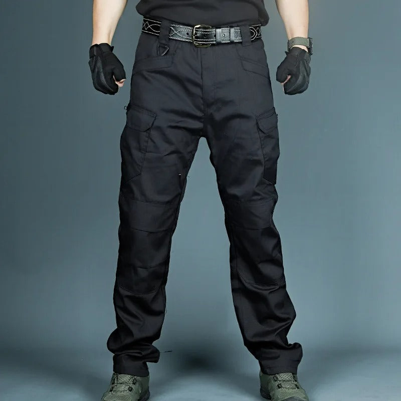 Waterdichte heren trekkingbroek David; comfortabel, ademend en ideaal voor alle weersomstandigheden.