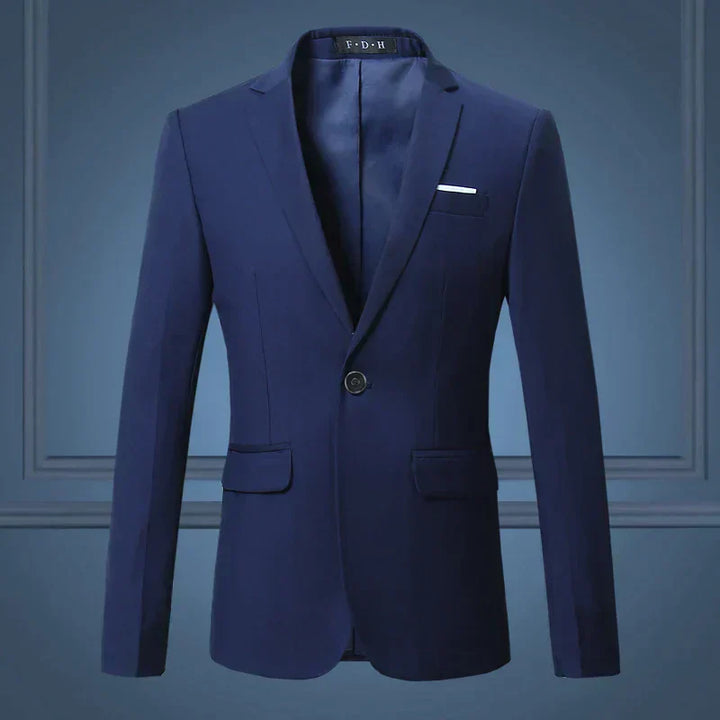 Witte herenblazer met een moderne snit, elegante uitstraling, die een slank silhouet benadrukt en veelzijdig te combineren is.