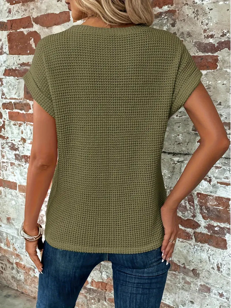 Cybele Dames T-shirt met korte mouwen in wit, elegant design, veelzijdig en comfortabel voor elke gelegenheid in zachte kleuren.