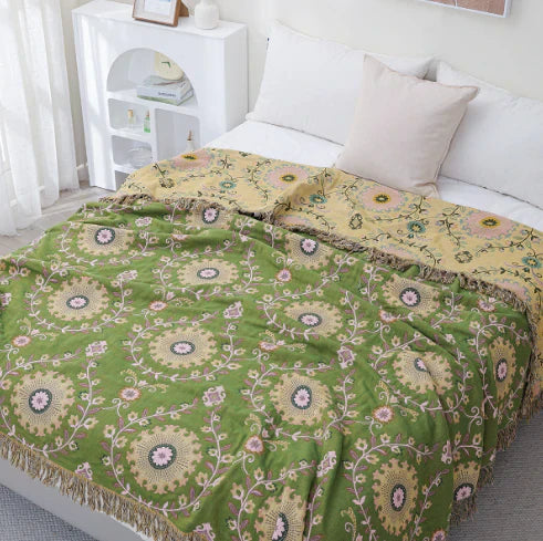 Omkeerbare Scandinavische deken met vogel- en bloemenpatroon, elegant design voor gezellige herfstdagen