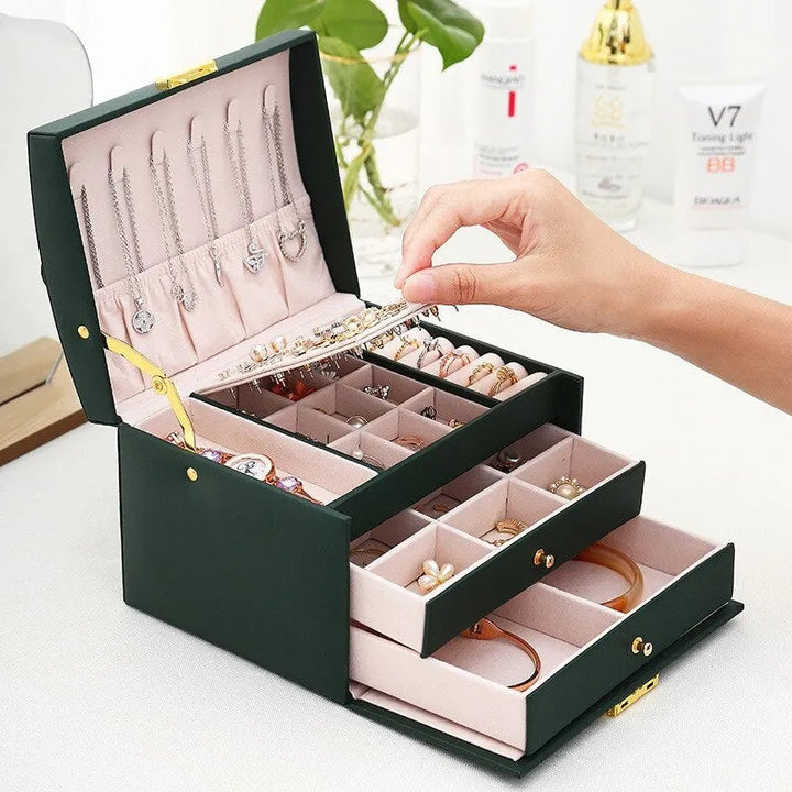 Luxe sieradendoos in wit, roze, zwart of donkergroen. 3 lades en fluwelen interieur voor sieraden.