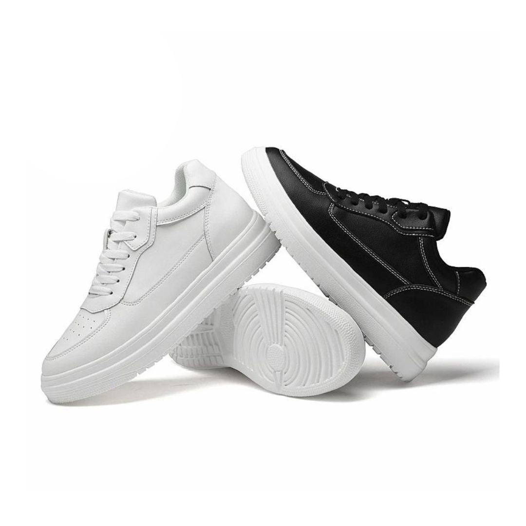 Witte mannen verhoogde sneakers, stijlvol en modern, met onzichtbare lengteverhoging voor een zelfverzekerde look.