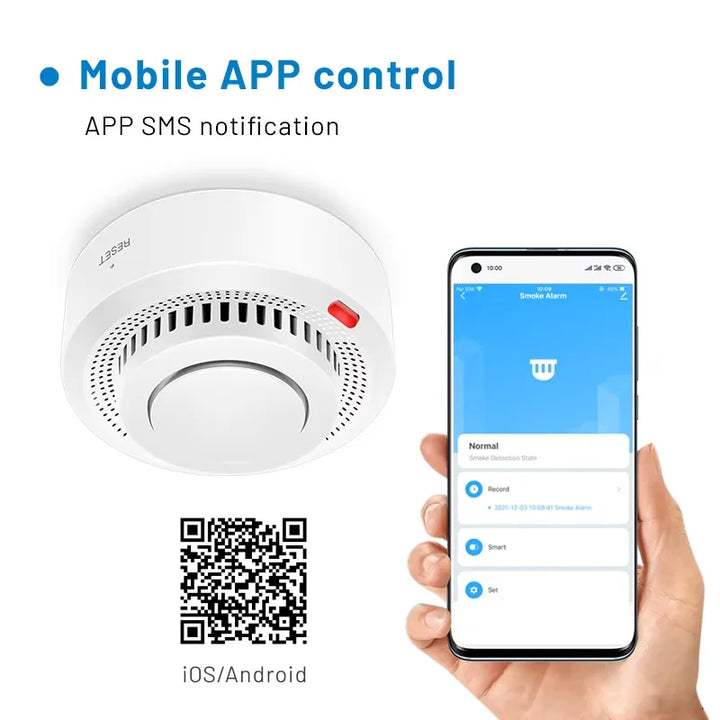 SafeSense slimme rookmelder met WiFi en Bluetooth voor naadloze verbinding en controle via uw smart home systeem.