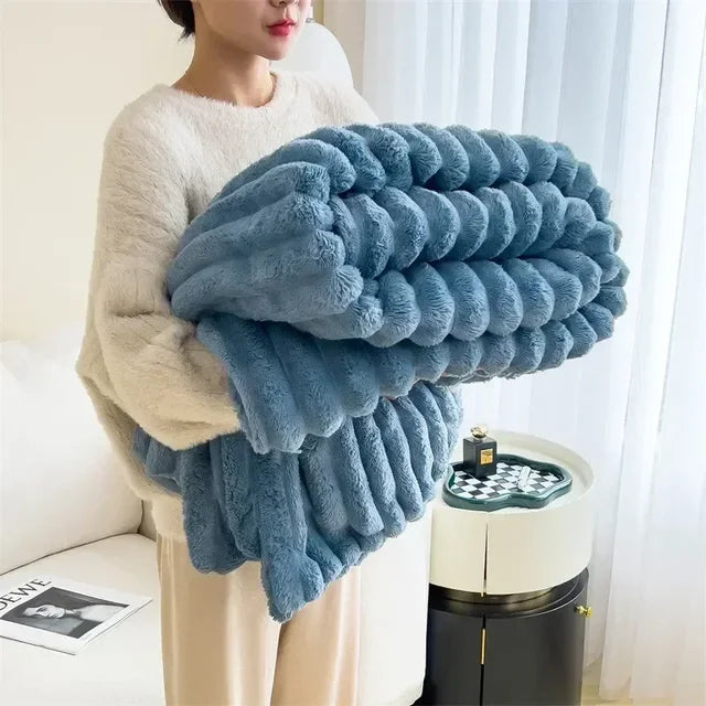 Stijlvolle zachte pluche deken, voegt comfort en een gezellige touch toe aan elk interieur.