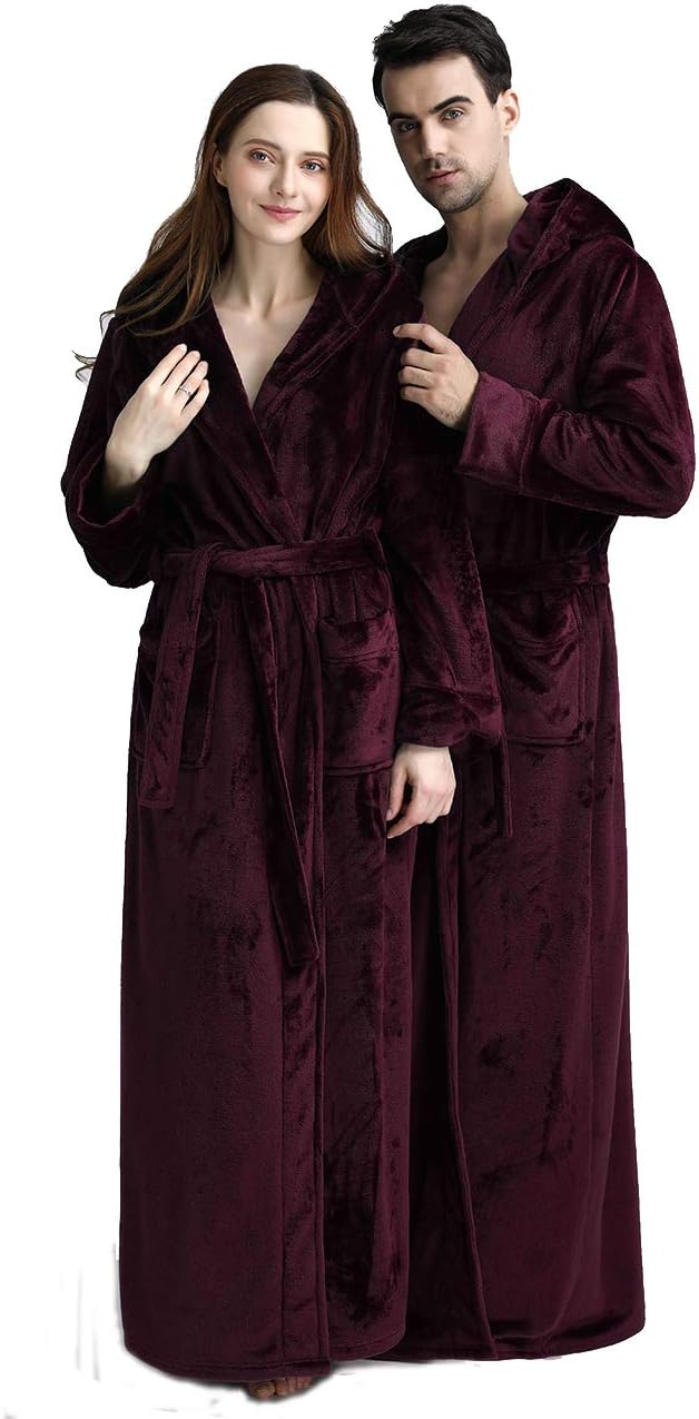 Heerlijk zachte fleece badjas met capuchon, uniseks en comfortabel voor thuisgebruik.