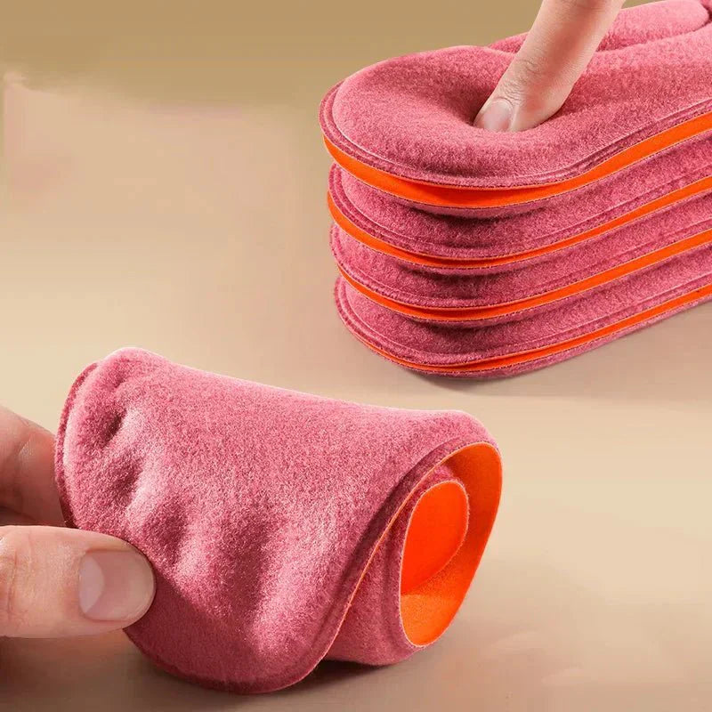 Thermisc comfort: HeatStep inlegzolen houden je voeten warm tijdens winterse activiteiten.