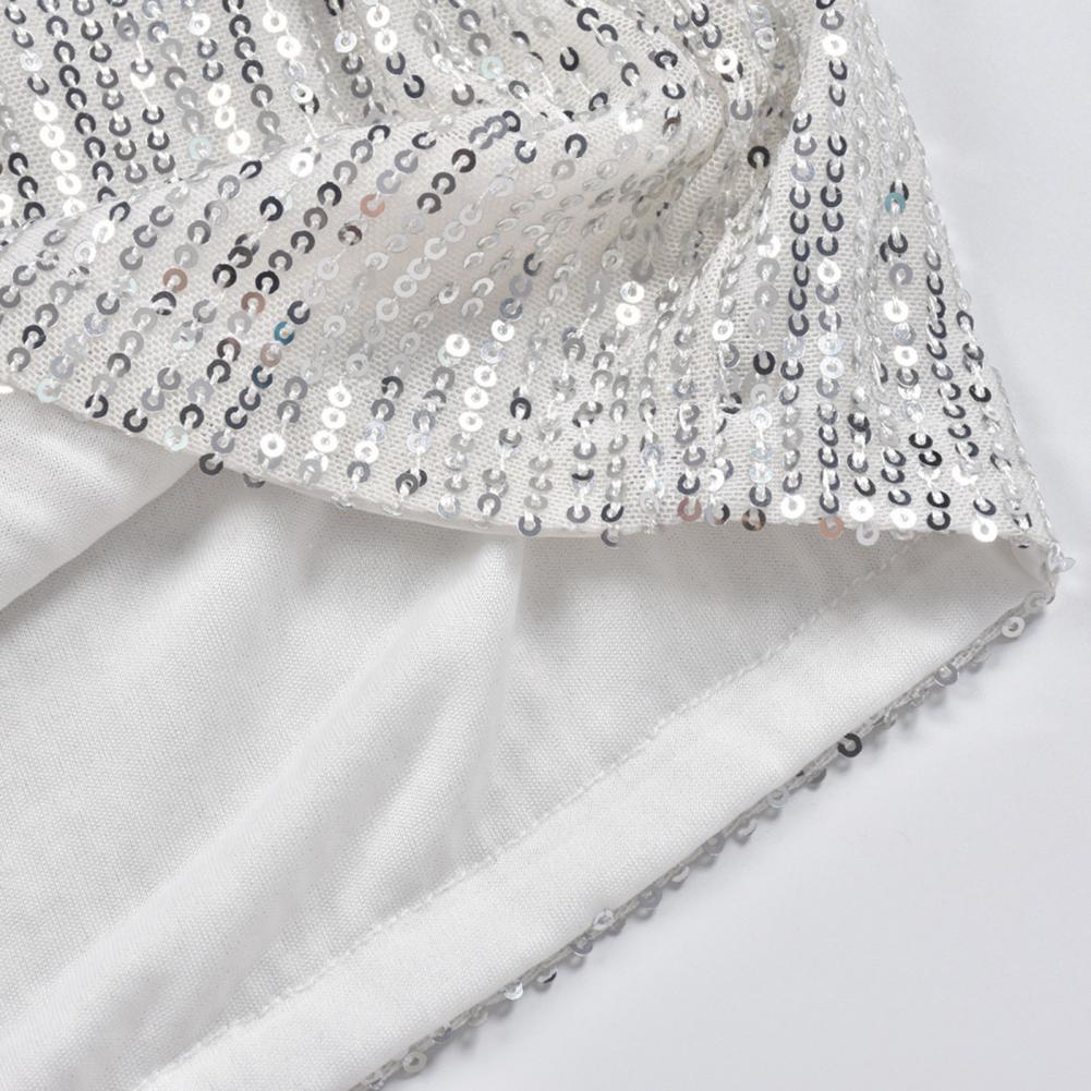 Elegante zilveren glitterbroek voor dames. Comfortabele pasvorm, perfect voor feestelijke gelegenheden en fashion.