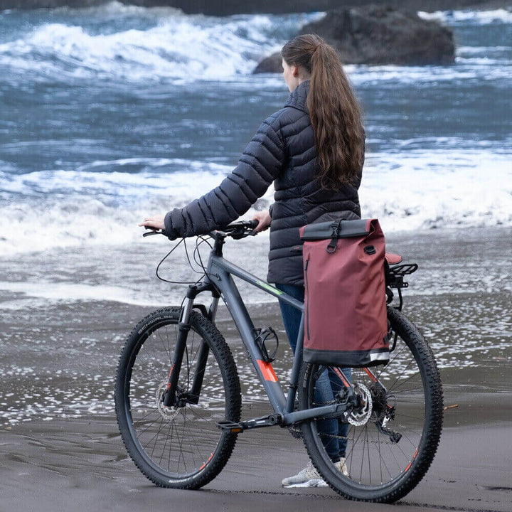 Blauwe 3-in-1 fietstas, waterdicht fietsaccessoire, ook als rugzak en schoudertas.