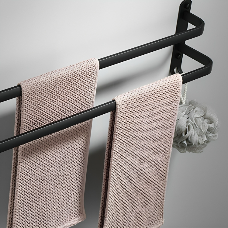 Elegant zwart wandrek voor badkamer, speciaal ontworpen als handdoekhouder met haken.