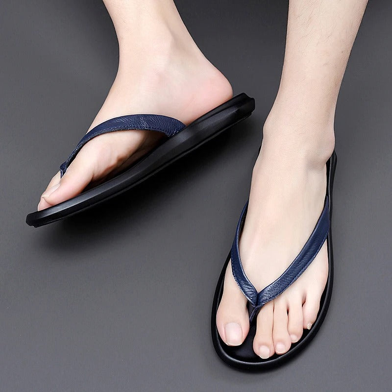 Trendy Dario zomerslippers in blauw, met antislipzool, voor een ongedwongen zomerstijl.