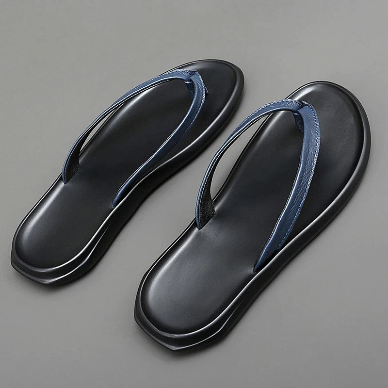 Zwarte Dario zomerslippers voor heren, stijlvol en antislip, geschikt voor strand en vrije tijd.