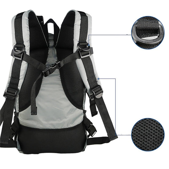 Detail van waterdichte ritsen en duurzaam nylon van de FieldGear tactische rugzak, ideaal voor outdoor en avontuurlijke reizen.