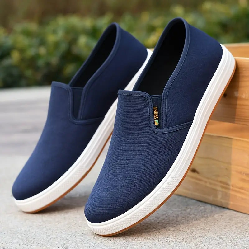 Blauwe stijlvolle instappers voor heren, comfortabele casual schoenen perfect als loafers voor herenmode.