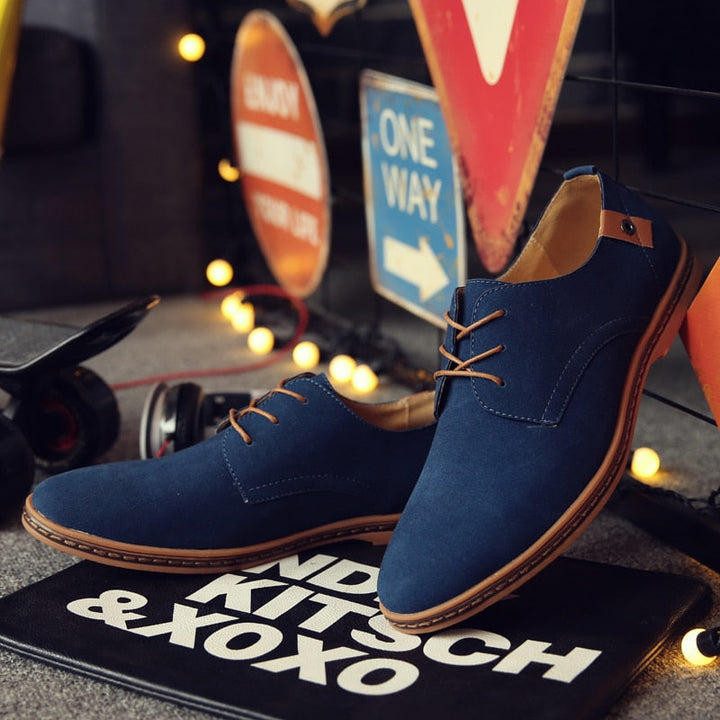 Zwarte klassieke heren Oxford veterschoenen, perfect voor een stijlvolle zakelijke of formele gelegenheid.