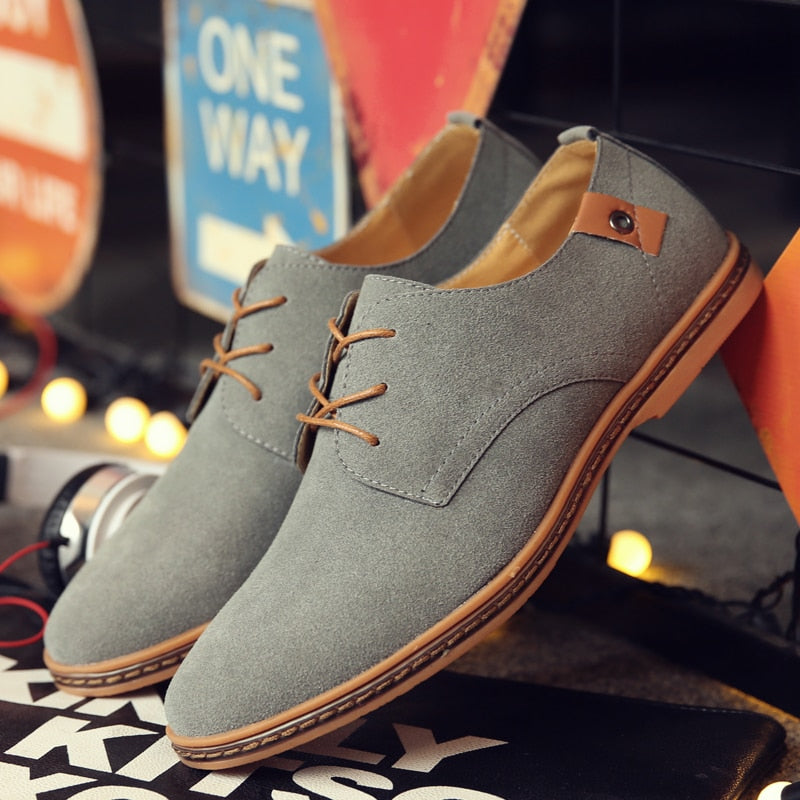 Formele heren Oxford schoenen van premium kwaliteit, essentieel voor elke stijlvolle garderobe.