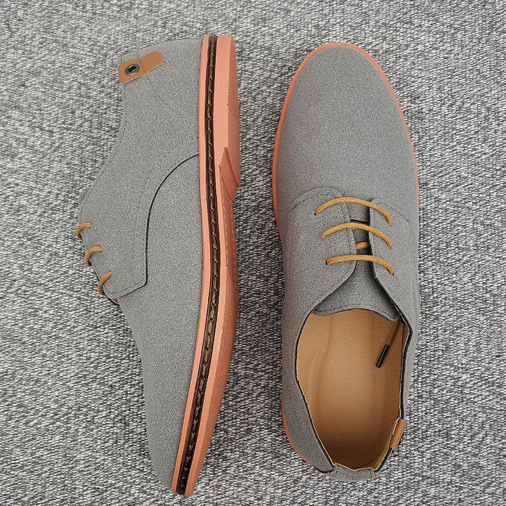 Tijdloze zwarte Oxford herenschoenen, vakkundig gemaakt voor comfort en duurzaamheid.