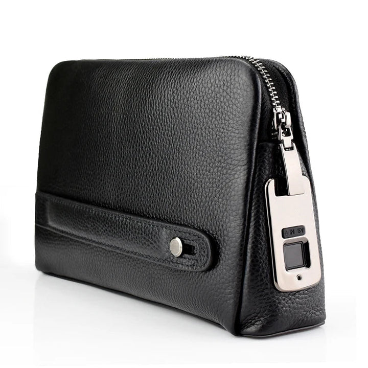 Ultiem veilige zwarte leren heren clutch, voorzien van innovatief anti-diefstal systeem en betrouwbaar vingerafdrukslot.
