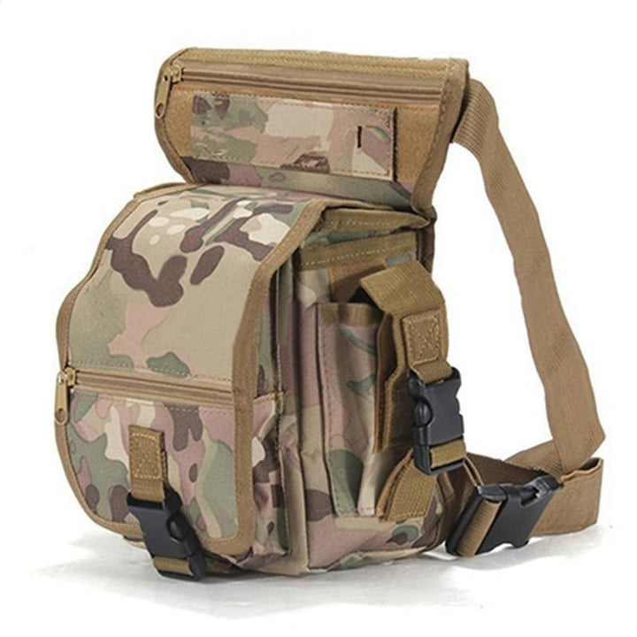 Zwarte tactische beentas heren, waterafstotend outdoor heuptas met MOLLE systeem voor avontuurlijke activiteiten.