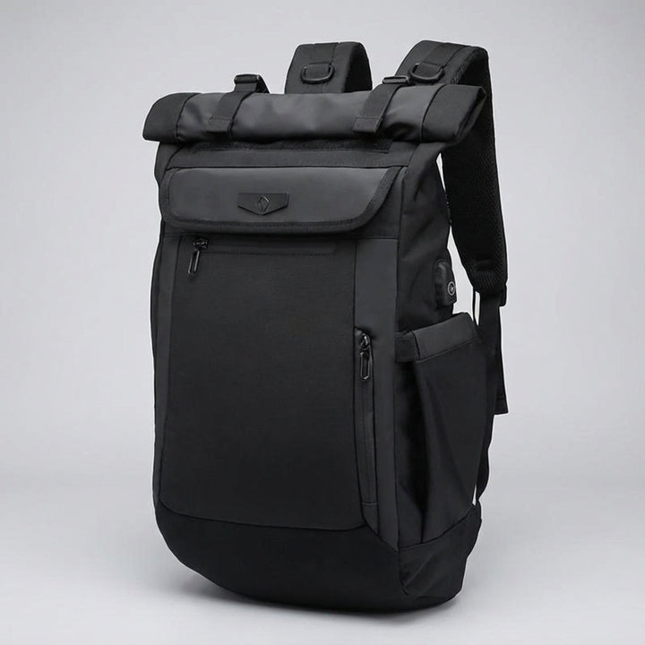 Unisex zwarte roltop reisrugzak van Venturo met grote capaciteit, waterbestendig en perfect voor outdoor en dagelijks gebruik.
