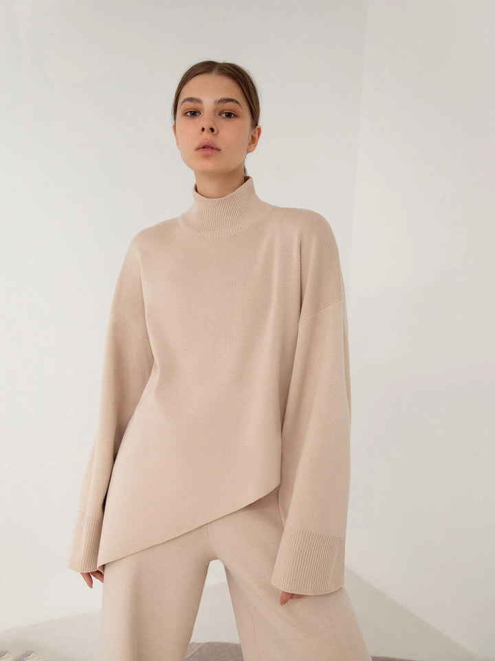 Sierlijke dames tweedelige set in het donkerbruin, asymmetrisch ontwerp, combineert stijl en comfort.